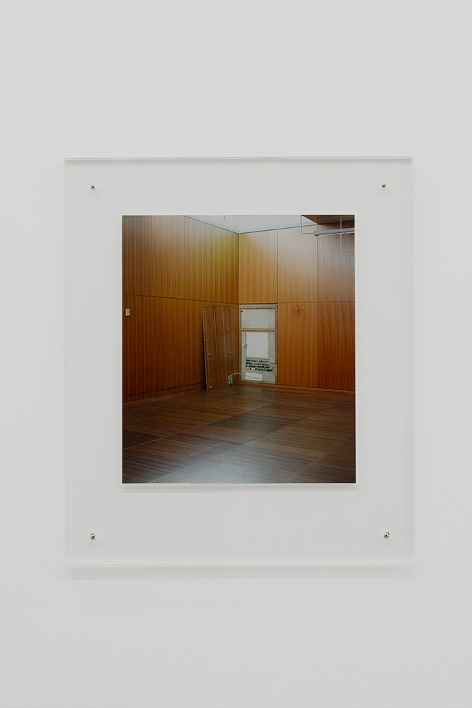<em>Nationalbanken (Banksalen),</em> 60x70 cm, archival pigment print on baryta, artist’s frame, 2026.